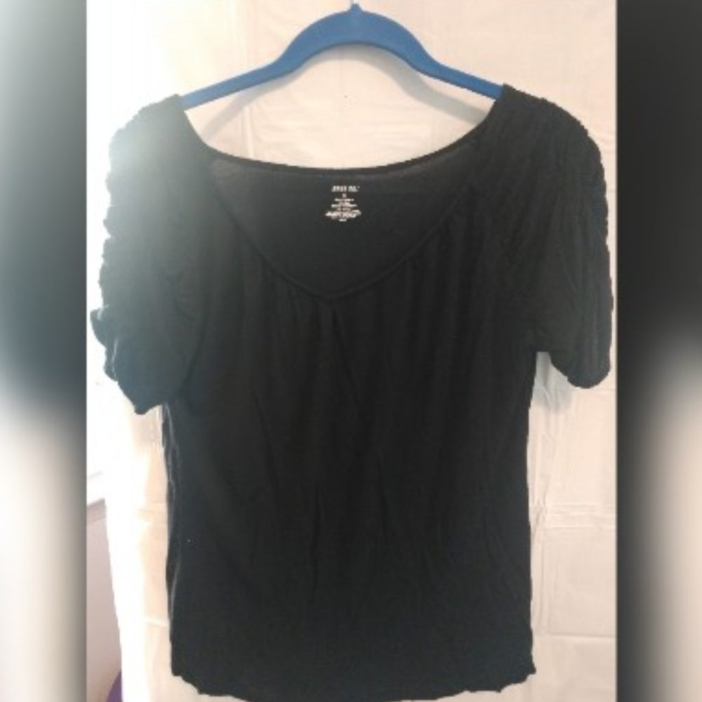 Jennifer Lopez short sleeve shirt